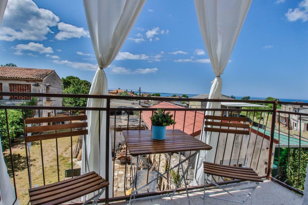 Family Beach Apartments Peroj Kültér fotó