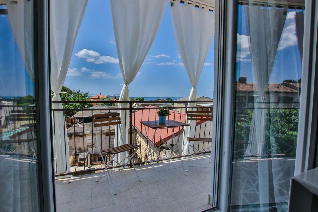 Family Beach Apartments Peroj Kültér fotó